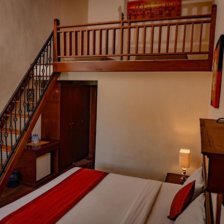 Hotel Puri Dibia Kuta Кута Экстерьер фото